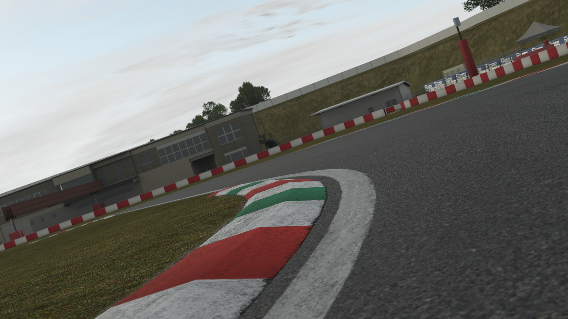 KartSim Franciacorta circuit simulation – low-angle kerb detail and corner entry used for advanced braking and racing line visualization
