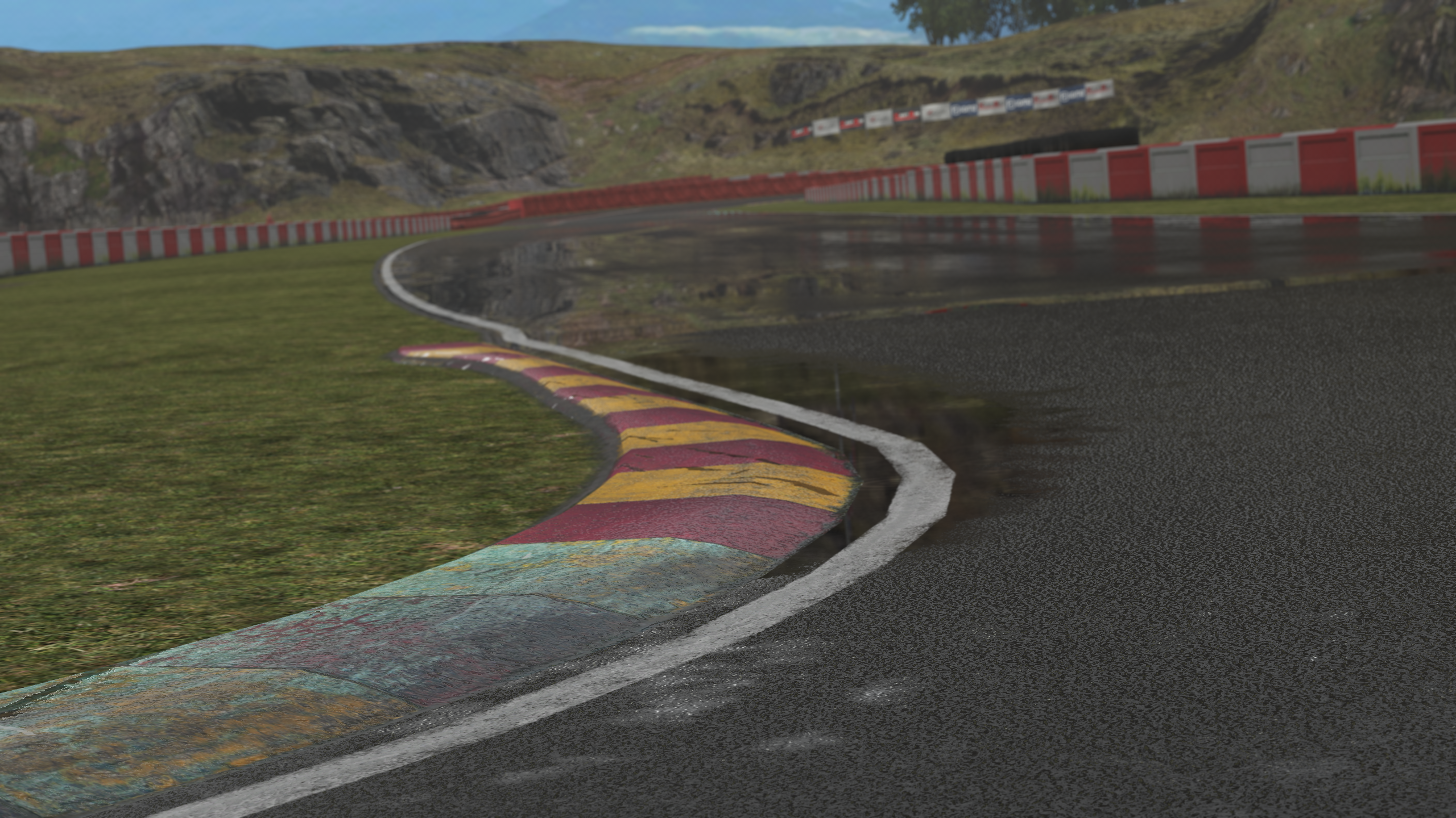 Close-up of Rowrah’s kerbs in KartSim Pro UK, showing surface detail and texture for realistic driving feel.